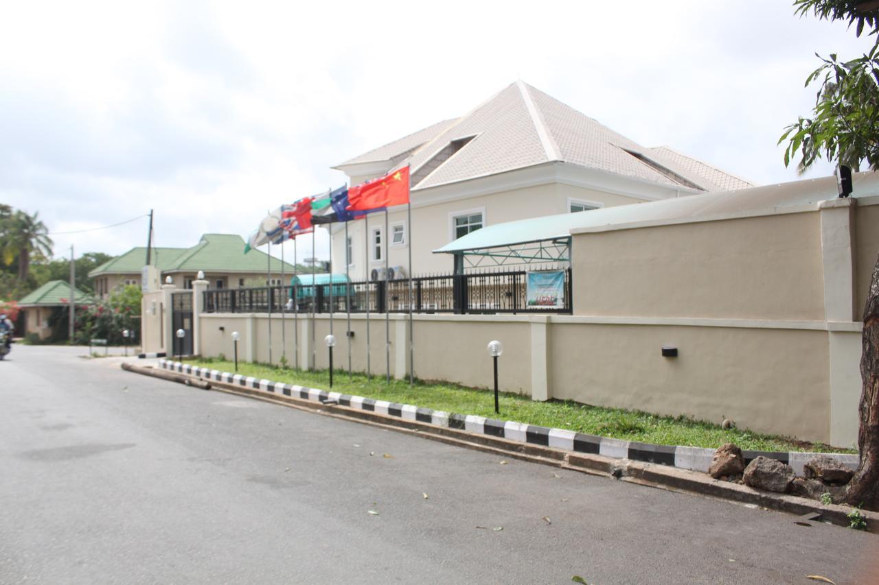 Celia'S Suites Abeokuta Экстерьер фото